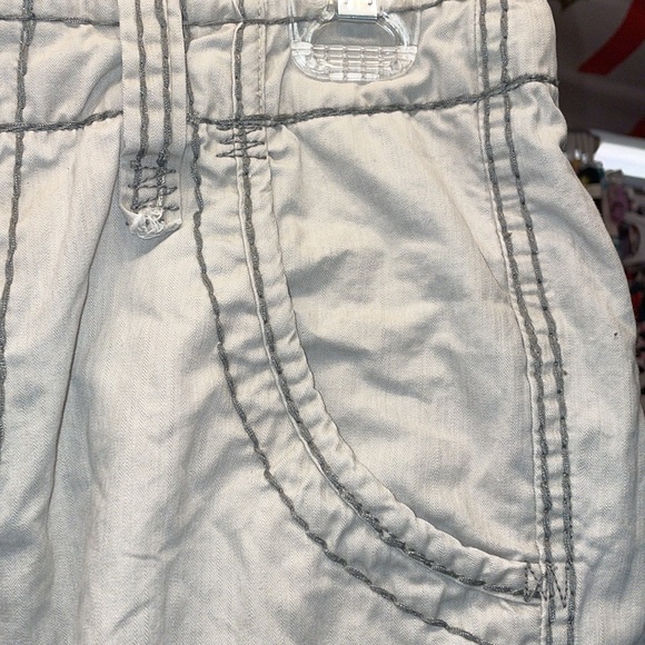 GUESS Jeans high end Designer Cargo shorts size 33 like NEw denim Jean short - Picture 6 of 12